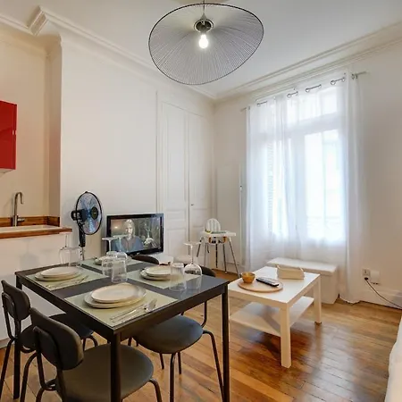 Apartment Viktor 3 - Hyper Centre - Place Jean Jaures *